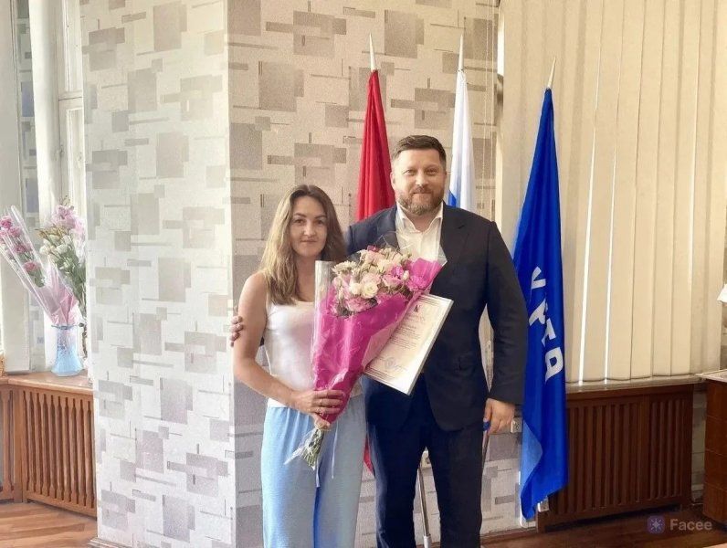 В Севастополе наградили работников почтовой связи в преддверии Дня российской почты В Севастополе наградили работников почтовой связи в преддверии Дня российской почты