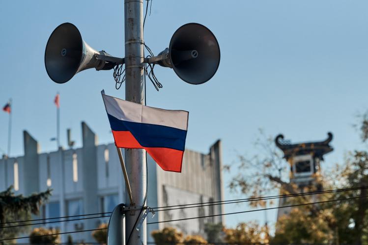 Что делать при сигнале «Внимание всем!» и оповещении «Воздушная тревога» Что делать при сигнале «Внимание всем!» и оповещении «Воздушная тревога»